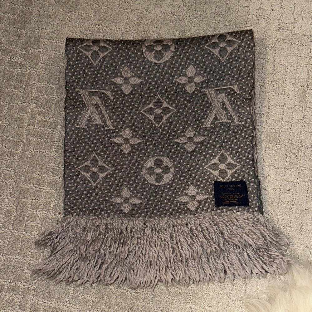 Louis Vuitton Scarf